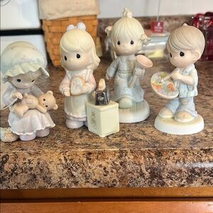 4 Precious Moments. 1 w/original 1987 price tag of $33.50!! Excellent condition